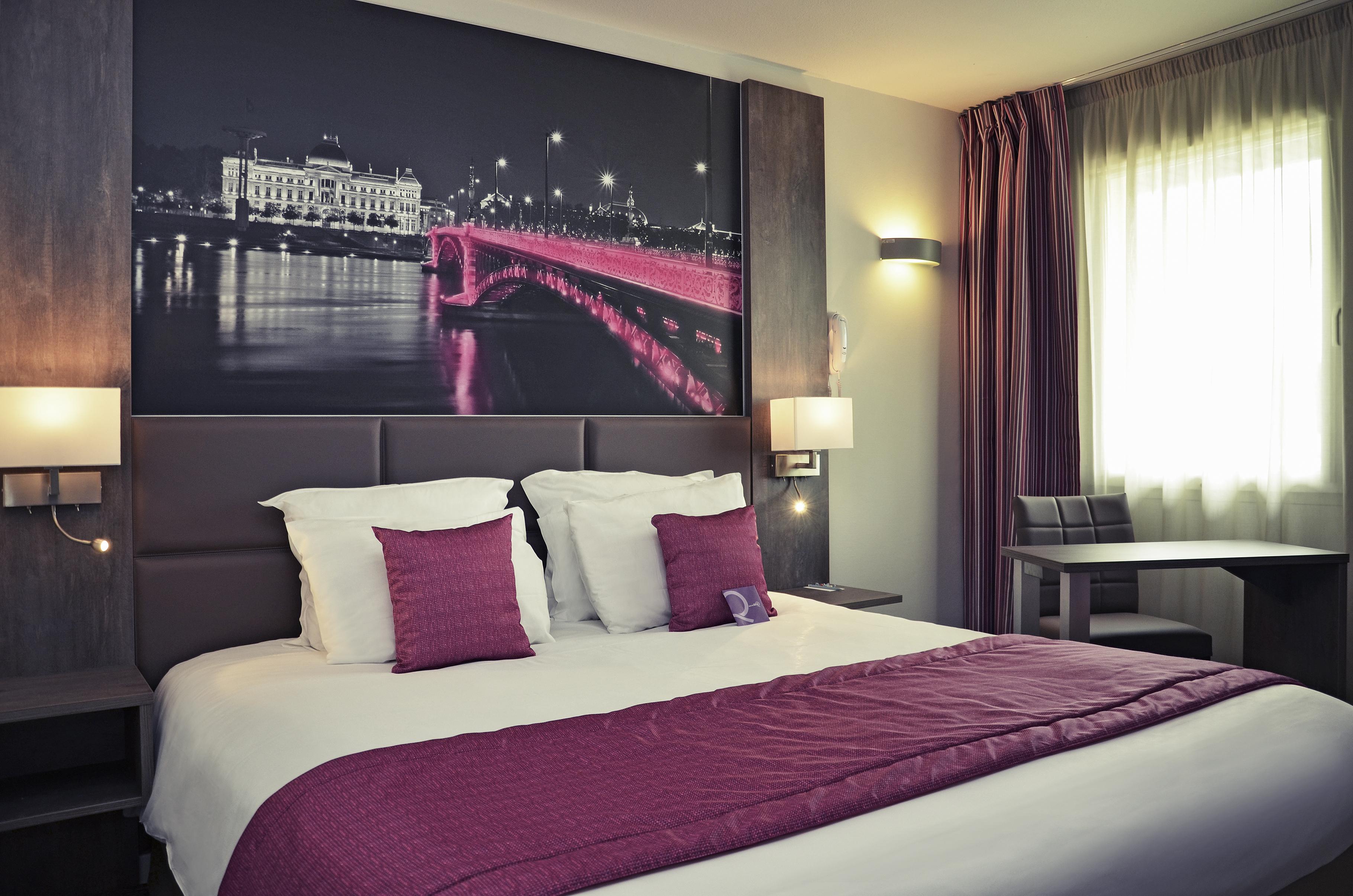 Mercure Lyon Est Шапоне Екстериор снимка