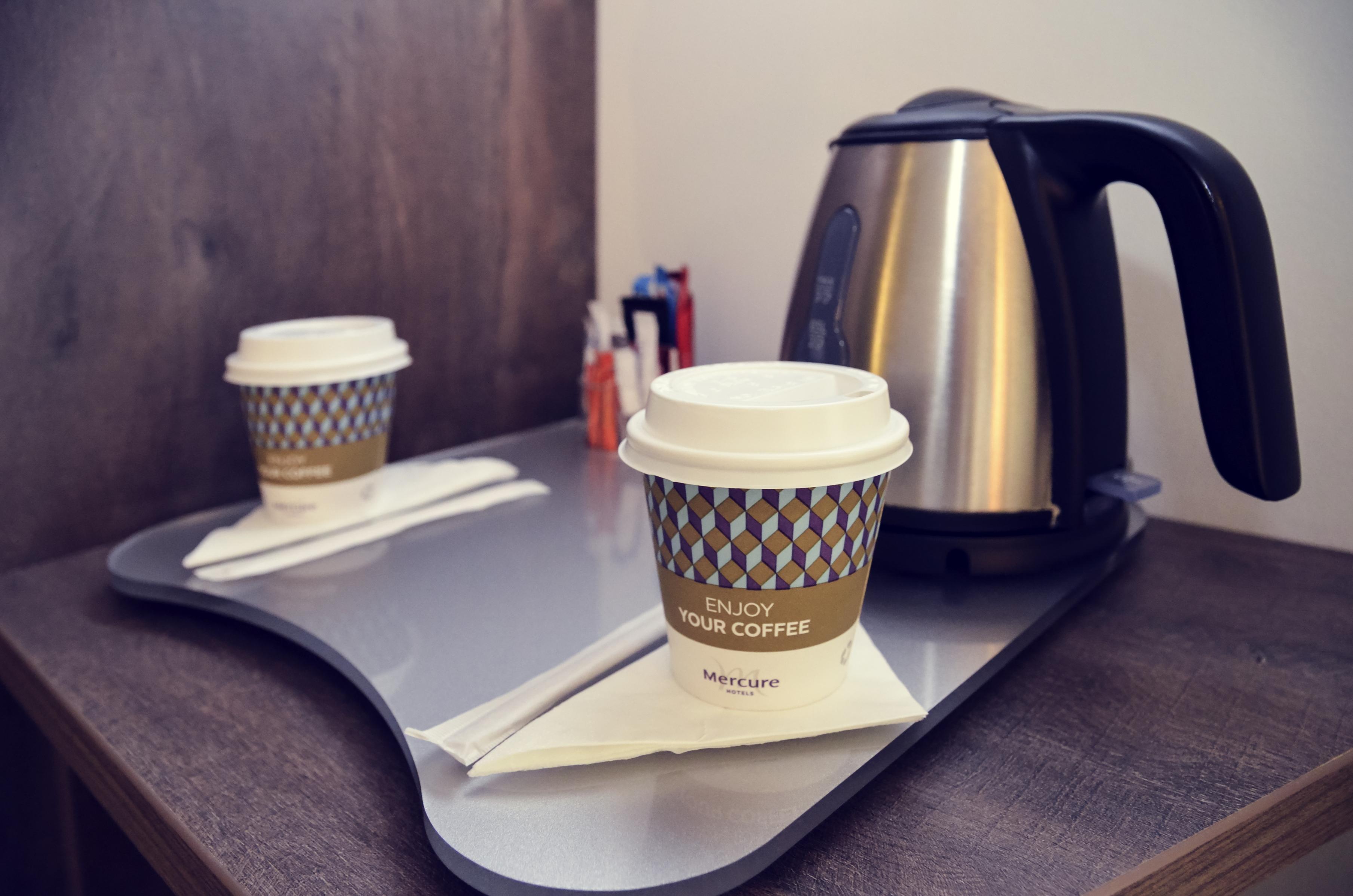 Mercure Lyon Est Шапоне Екстериор снимка