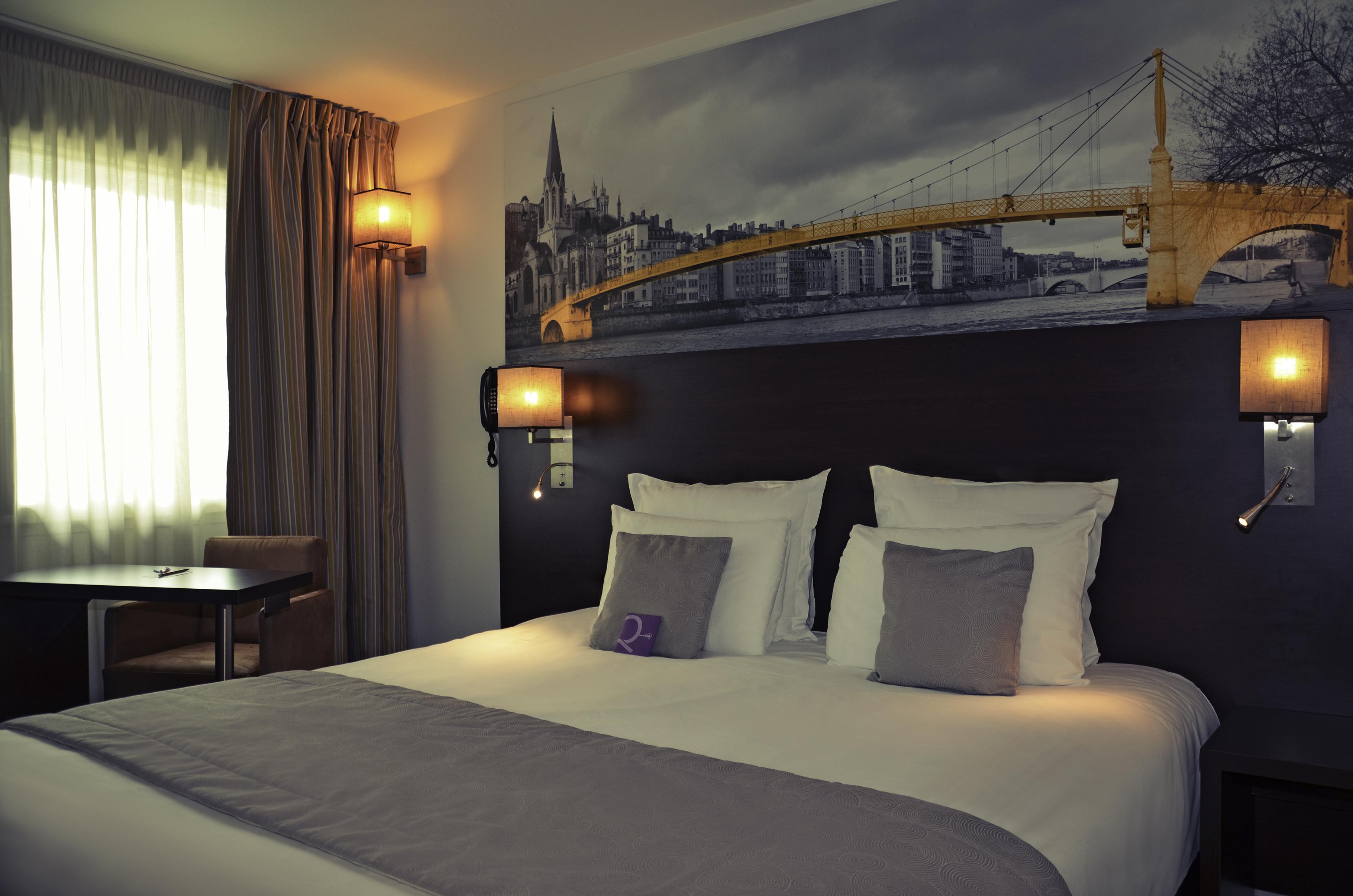 Mercure Lyon Est Шапоне Екстериор снимка