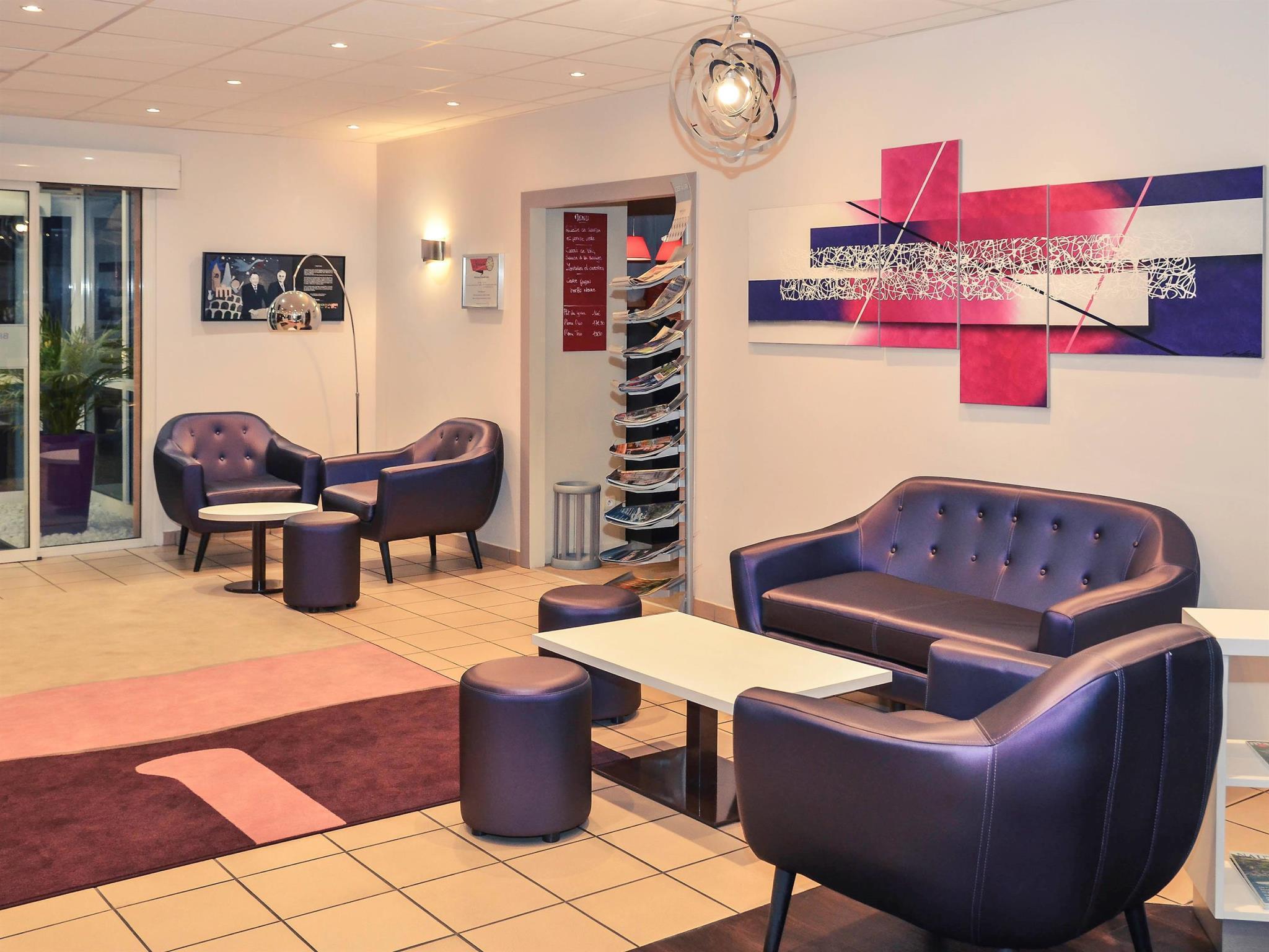 Mercure Lyon Est Шапоне Екстериор снимка