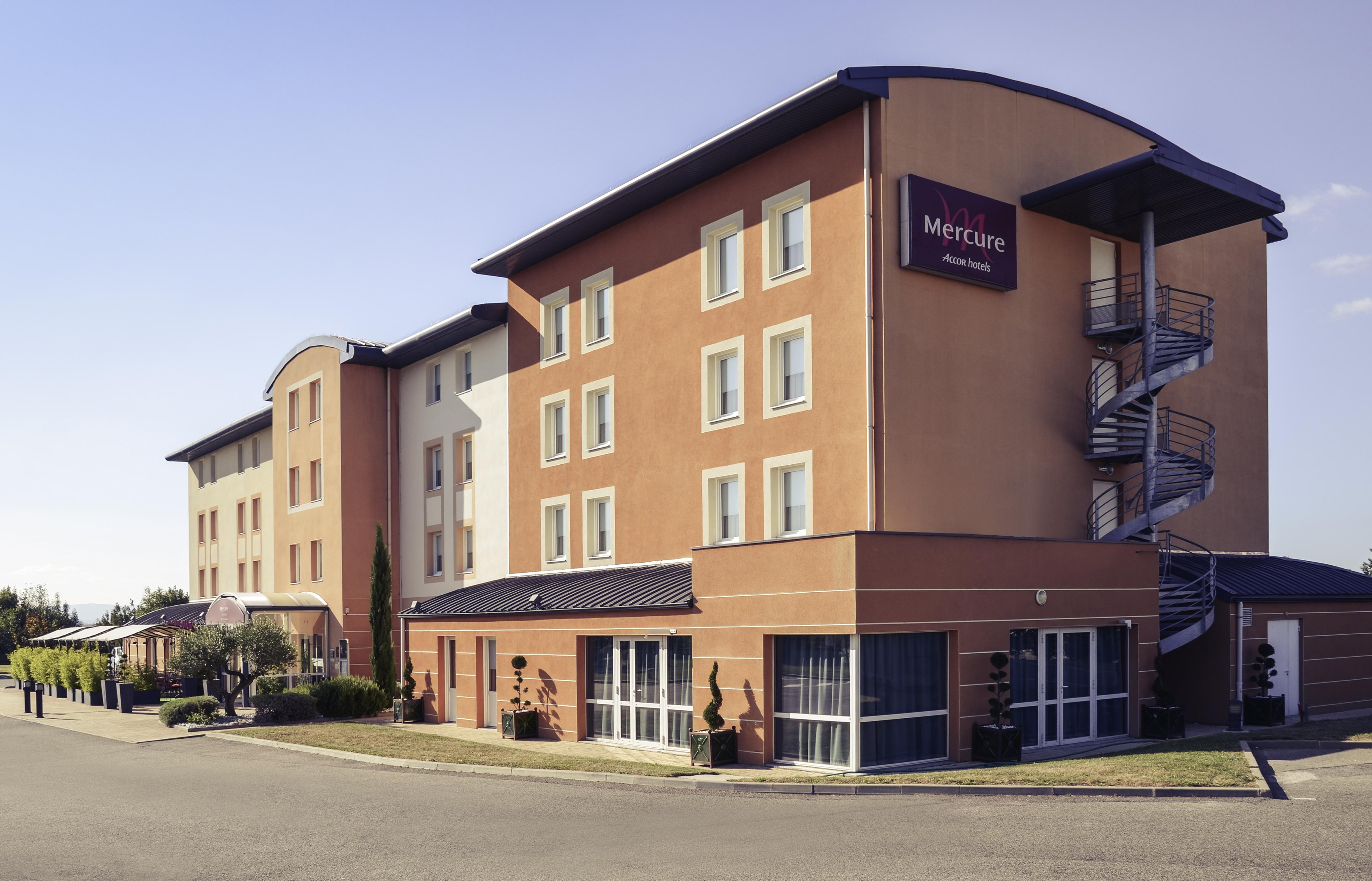 Mercure Lyon Est Шапоне Екстериор снимка