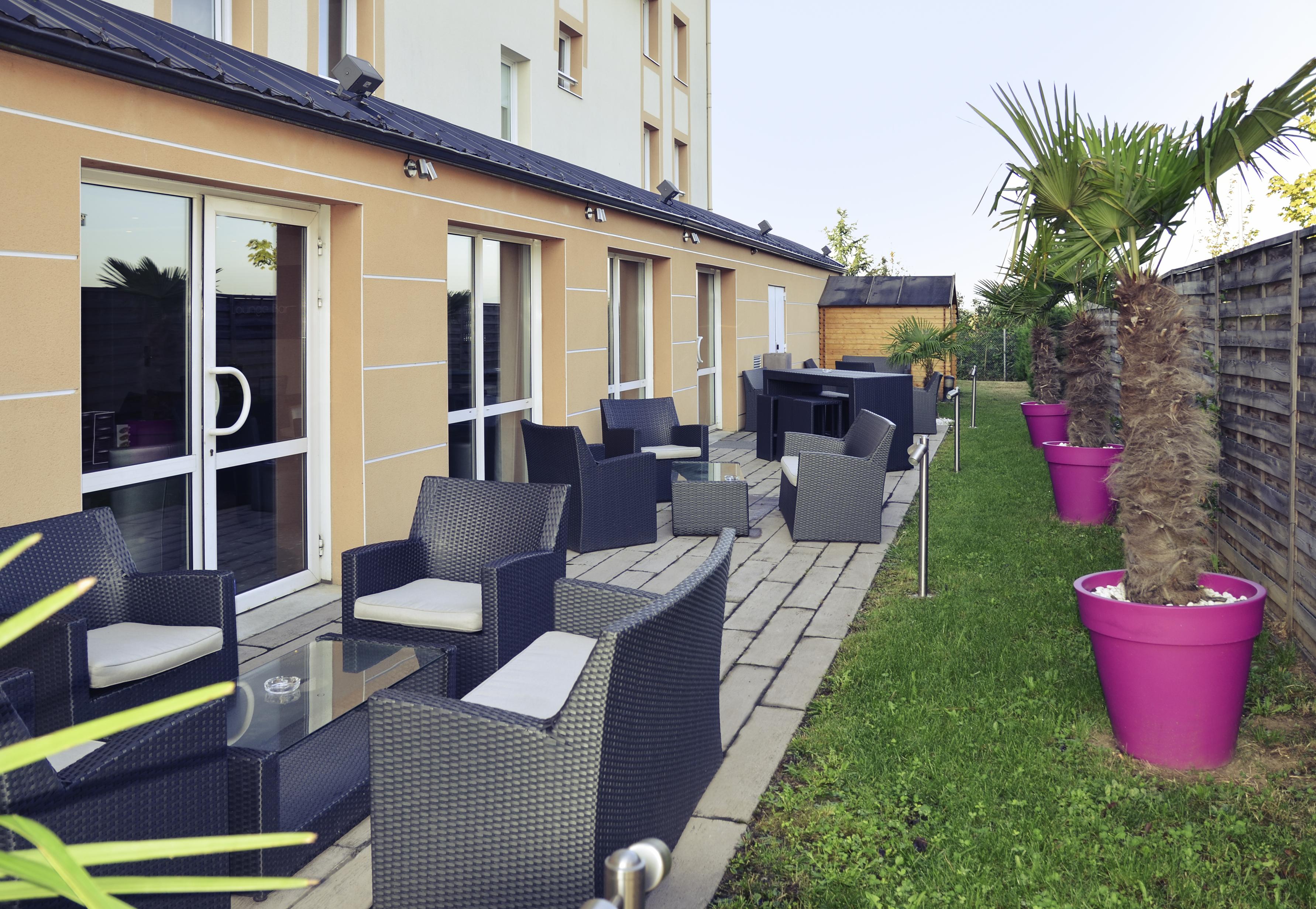 Mercure Lyon Est Шапоне Екстериор снимка