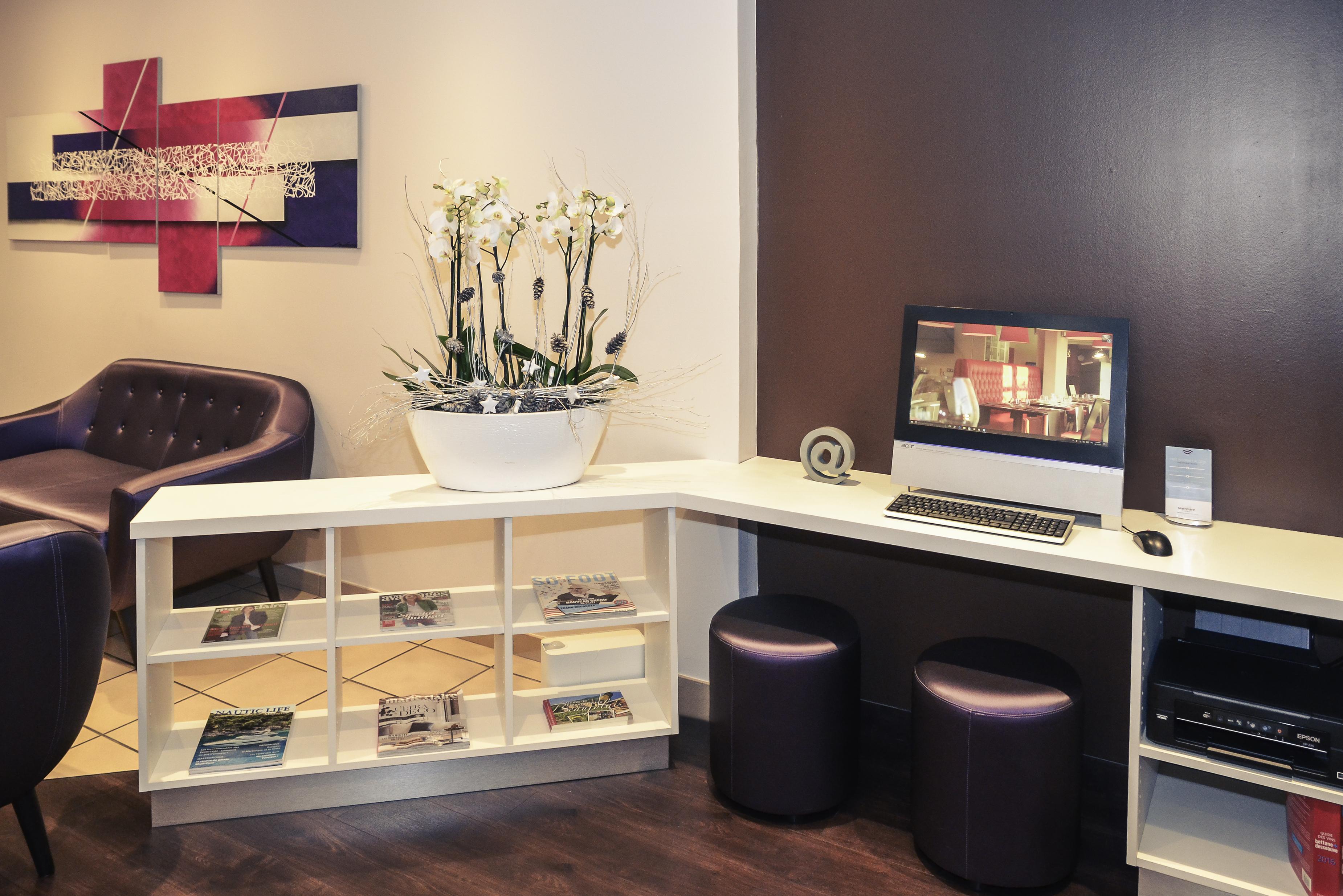 Mercure Lyon Est Шапоне Екстериор снимка
