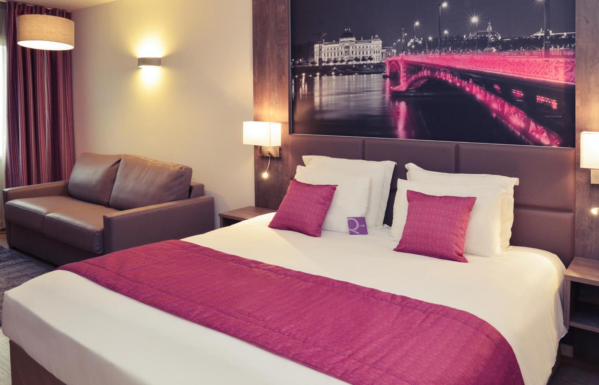 Mercure Lyon Est Шапоне Екстериор снимка