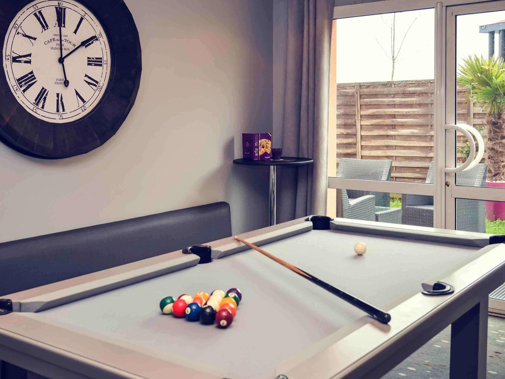 Mercure Lyon Est Шапоне Екстериор снимка