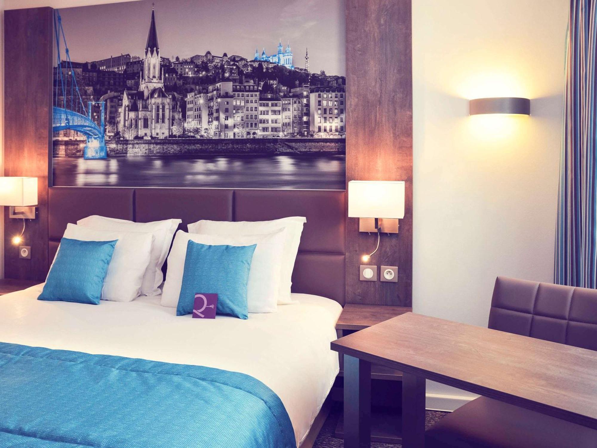 Mercure Lyon Est Шапоне Екстериор снимка
