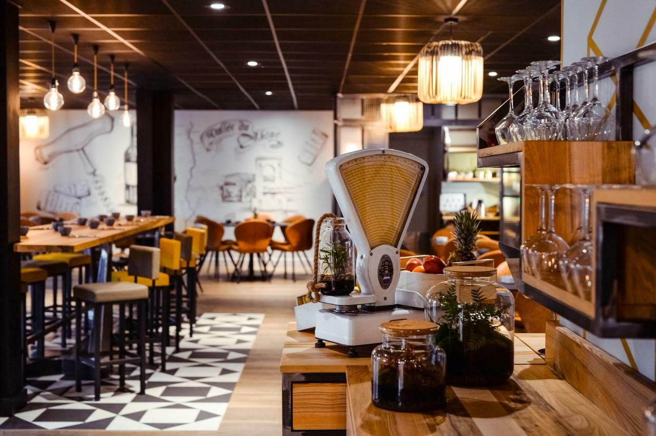Mercure Lyon Est Шапоне Екстериор снимка